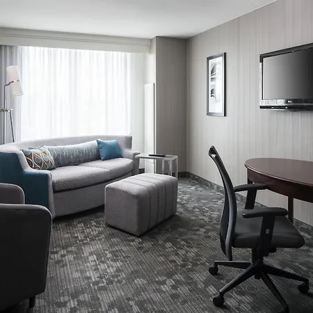 Courtyard By Marriott Seattle Federal Way-3