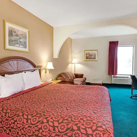 Days Inn & Suites By Wyndham Louisville Sw-3