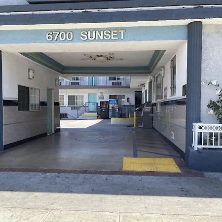 Hollywood Guest Inn-3