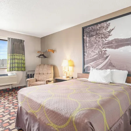 Super 8 By Wyndham Little Falls-2