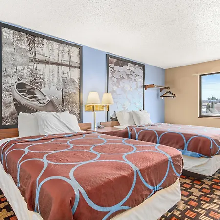 Super 8 By Wyndham Little Falls-3
