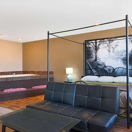 Super 8 By Wyndham Marshall Mn-3