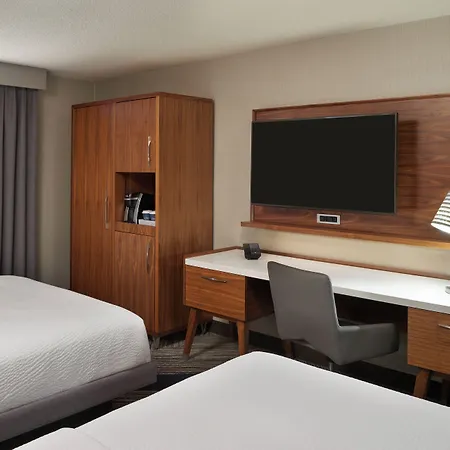 Four Points By Sheraton Vaughan-2
