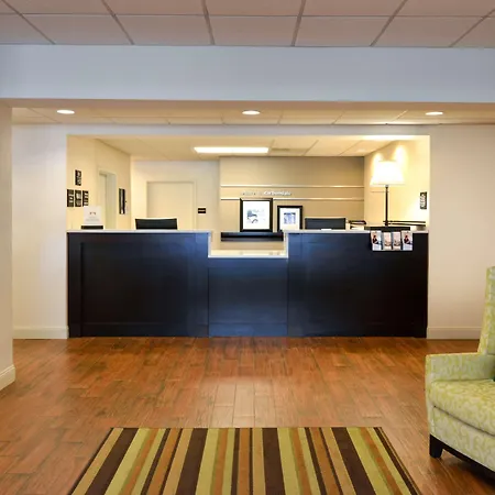 Hampton Inn Carbondale-3