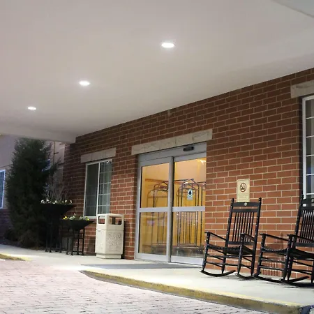Best Western Plus Des Moines West Inn & Suites-3