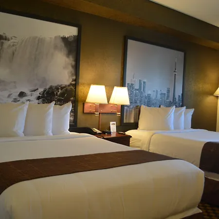 Super 8 By Wyndham Ambassador Bridge Windsor On-3