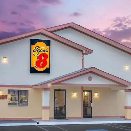 Super 8 By Wyndham Douglas-3