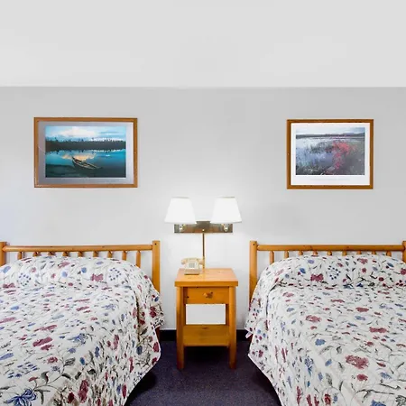 Super 8 By Wyndham Lake George/Warrensburg Area-3