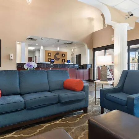 Comfort Suites Lombard - Addison-2