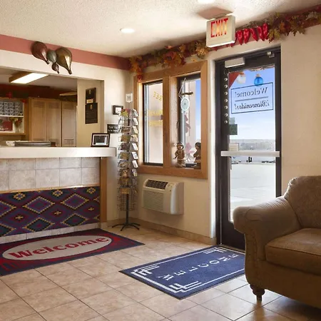 Super 8 By Wyndham Las Vegas-2