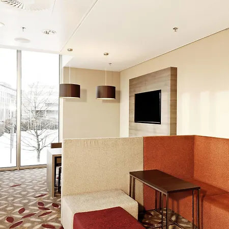 Courtyard By Marriott Linz-3