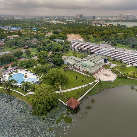 Inya Lake Hotel Yangon-3