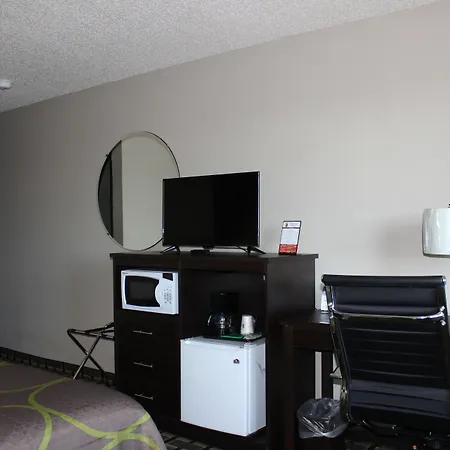 Super 8 Grand Rapids City Center-2