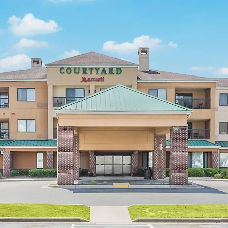 Courtyard By Marriott Rocky Mount-3