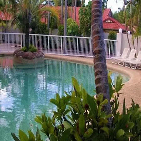 Runaway Bay Motor Inn-2