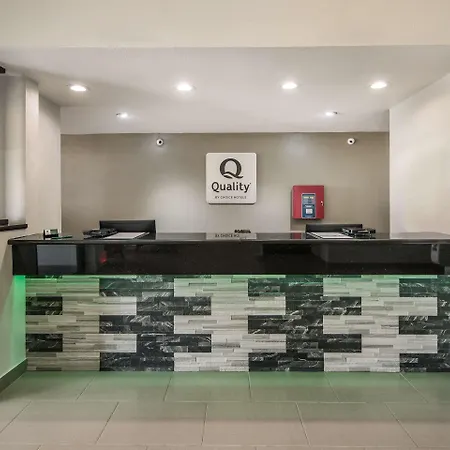 Quality Inn & Suites Fort Worth - Fossil Creek-2