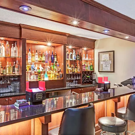 Ramada By Wyndham Rockaway-2