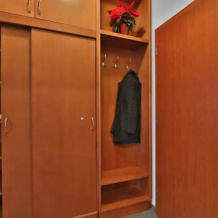 Attic Hotel-2