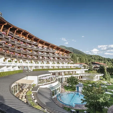 Krumers Alpin - Your Mountain Oasis-3