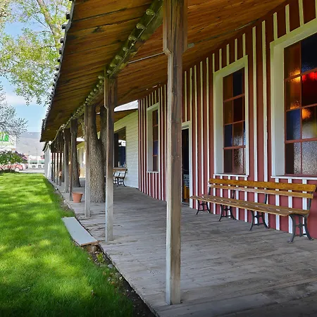 Buffalo Bill Cabin Village-3