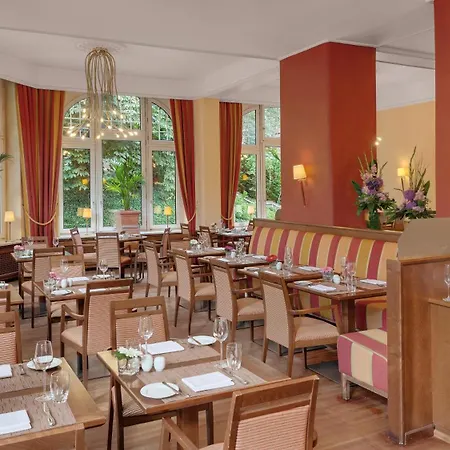 Hotel Oranien Wiesbaden-3