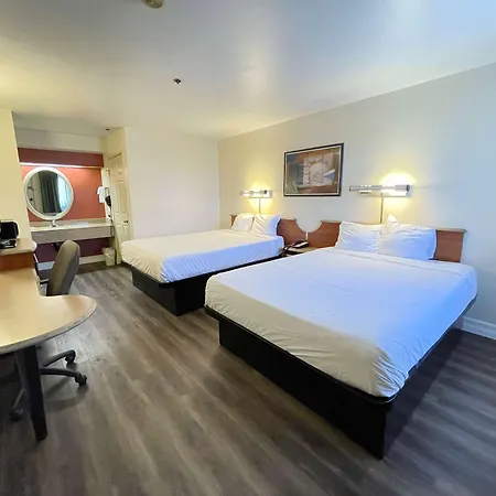 Motel 6 Barstow, Ca - Mojave Desert Stop - I-15-3