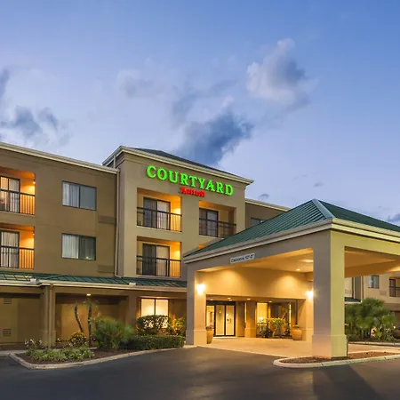 Courtyard By Marriott Lakeland-2