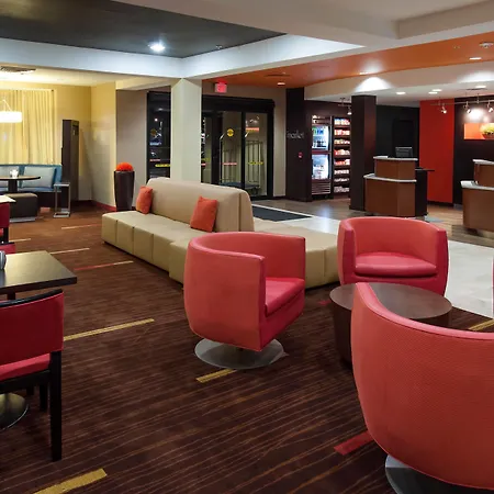 Courtyard By Marriott Lakeland-2