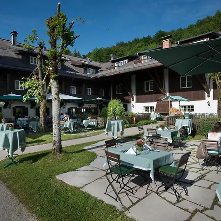 Romantik Hotel Die Gersberg Alm Mit Panoramablick Auf Salzburg Und Outdoor Pool Ab Mai-2