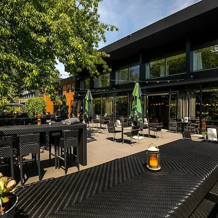 Postillion Hotel Deventer-2