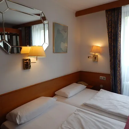 Hotel Montree-3