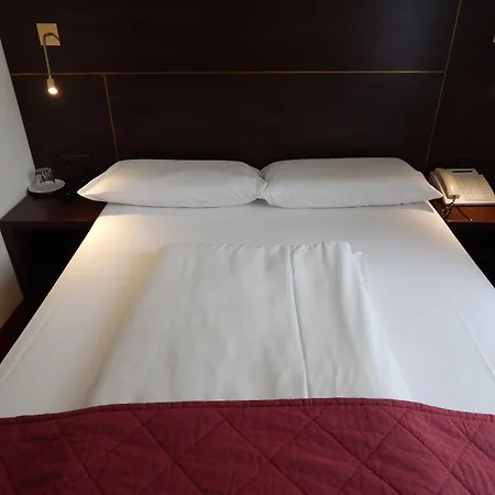 Hotel Montree-2