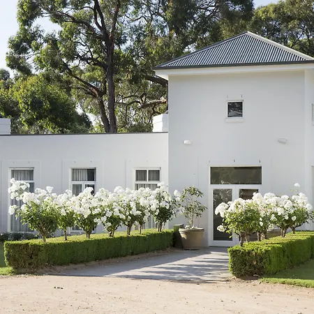 Lancemore Lindenderry Red Hill-3