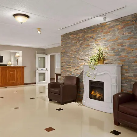 Travelodge By Wyndham Owen Sound On-2