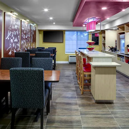 Towneplace Suites Fresno-3