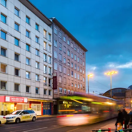 Leonardo Hotel Frankfurt City Center-3
