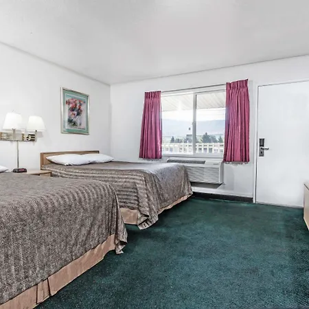Travelodge By Wyndham La Grande-2