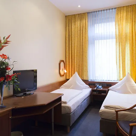 TOP Hotel Amberger-2