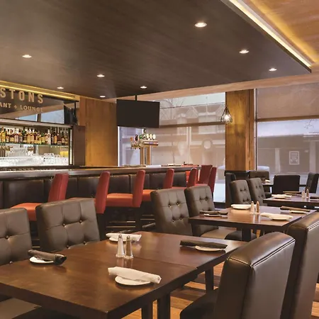 Coast Edmonton Plaza Hotel By Apa-3