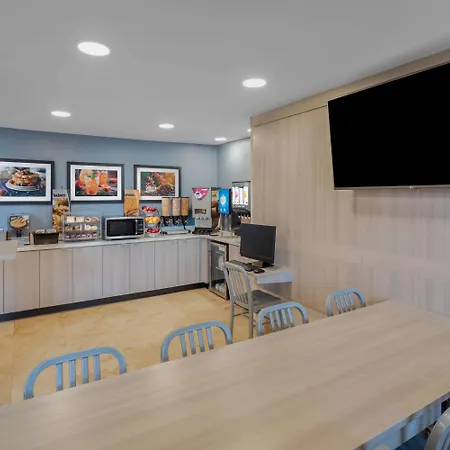 Microtel Inn & Suites By Wyndham Atlanta Buckhead Area-2