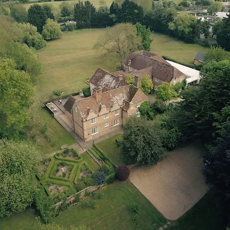 Howfield Manor Hotel-3