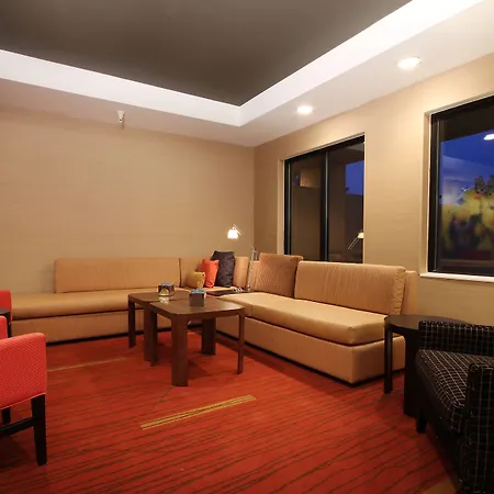 Courtyard By Marriott Palmdale-3