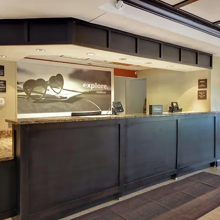 Comfort Inn & Suites Mt. Holly - Westampton-2