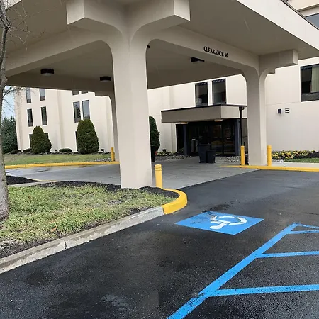 Comfort Inn & Suites Mt. Holly - Westampton-3