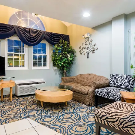 Microtel Inn & Suites By Wyndham Riverside-2