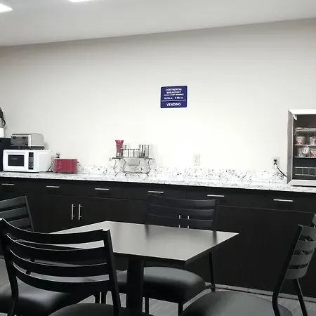 Microtel Inn & Suites By Wyndham Riverside-3