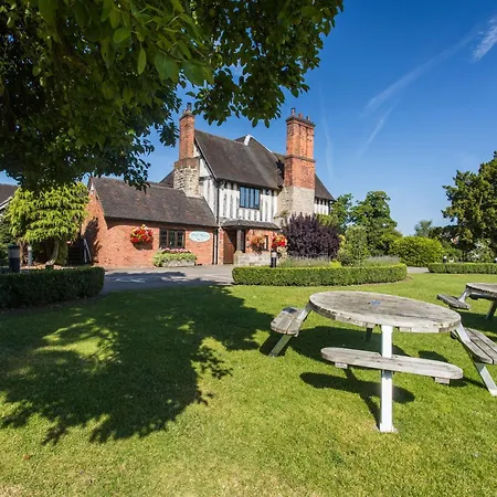 The Moat House-2
