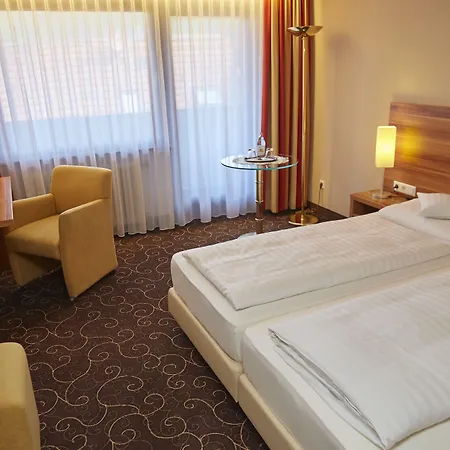 Flair Hotel Weinstube Lochner-2