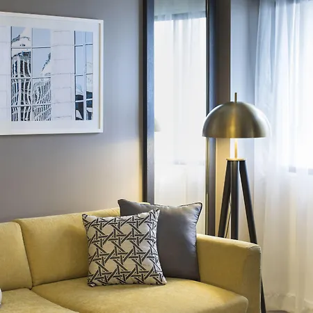 Vibe Hotel Sydney-3