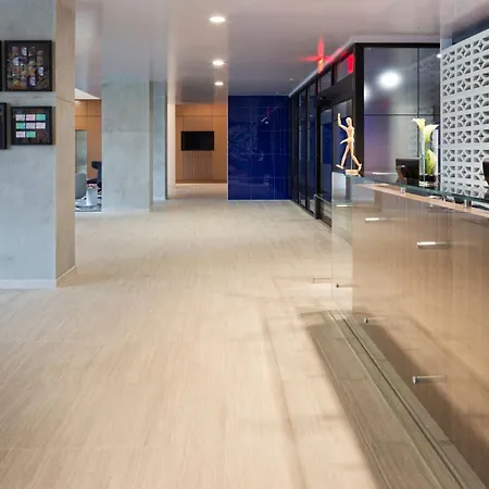 Le Meridien Chicago - Oakbrook Center-3